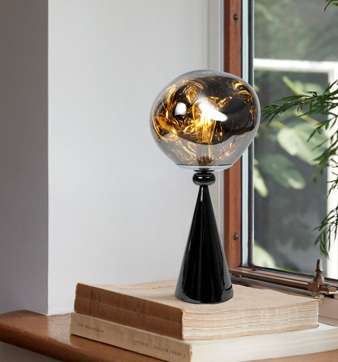 Vertex Table Lamp
