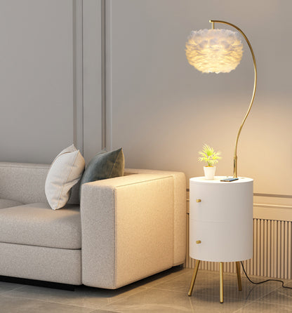 Romantic Goose Feather Decoration Floor Lamp