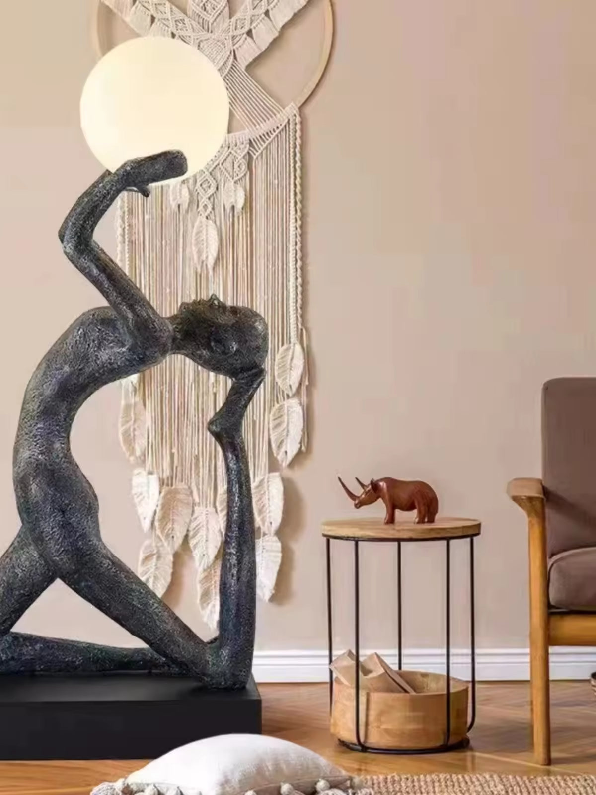 مصباح أرضي أنيق 