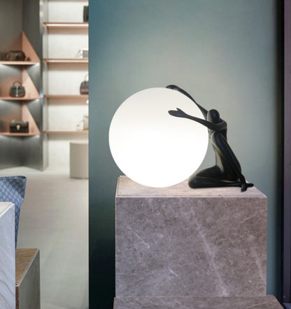 Creative Humanoid Sculpture Ball Table Lamp